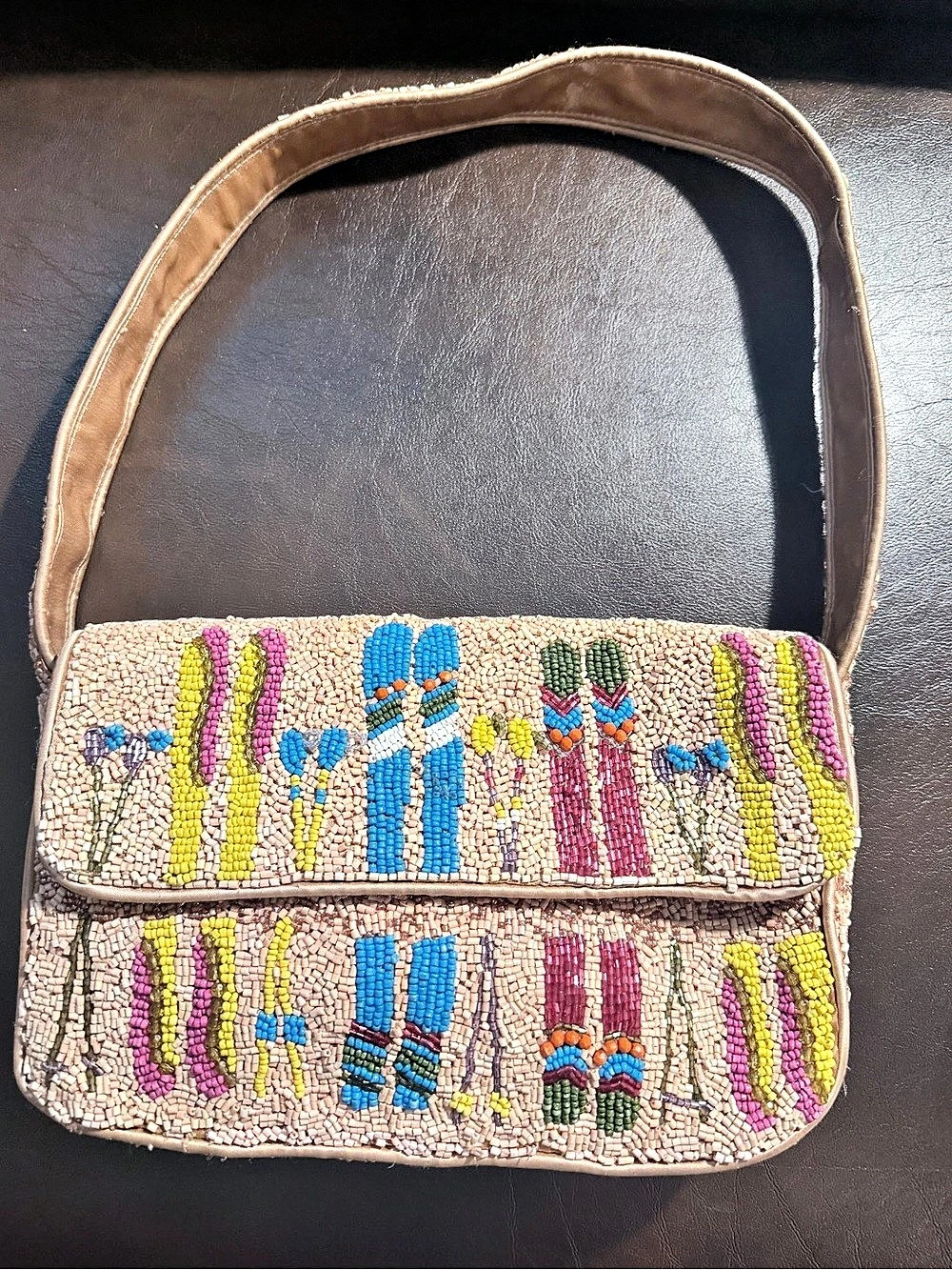 Beaded Shoulder Bag with Snow Skis Motif